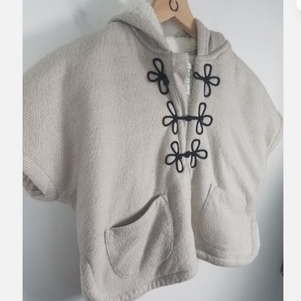 MAX STUDIO Kids Hooded Fleece-Lined Poncho - Light Gray